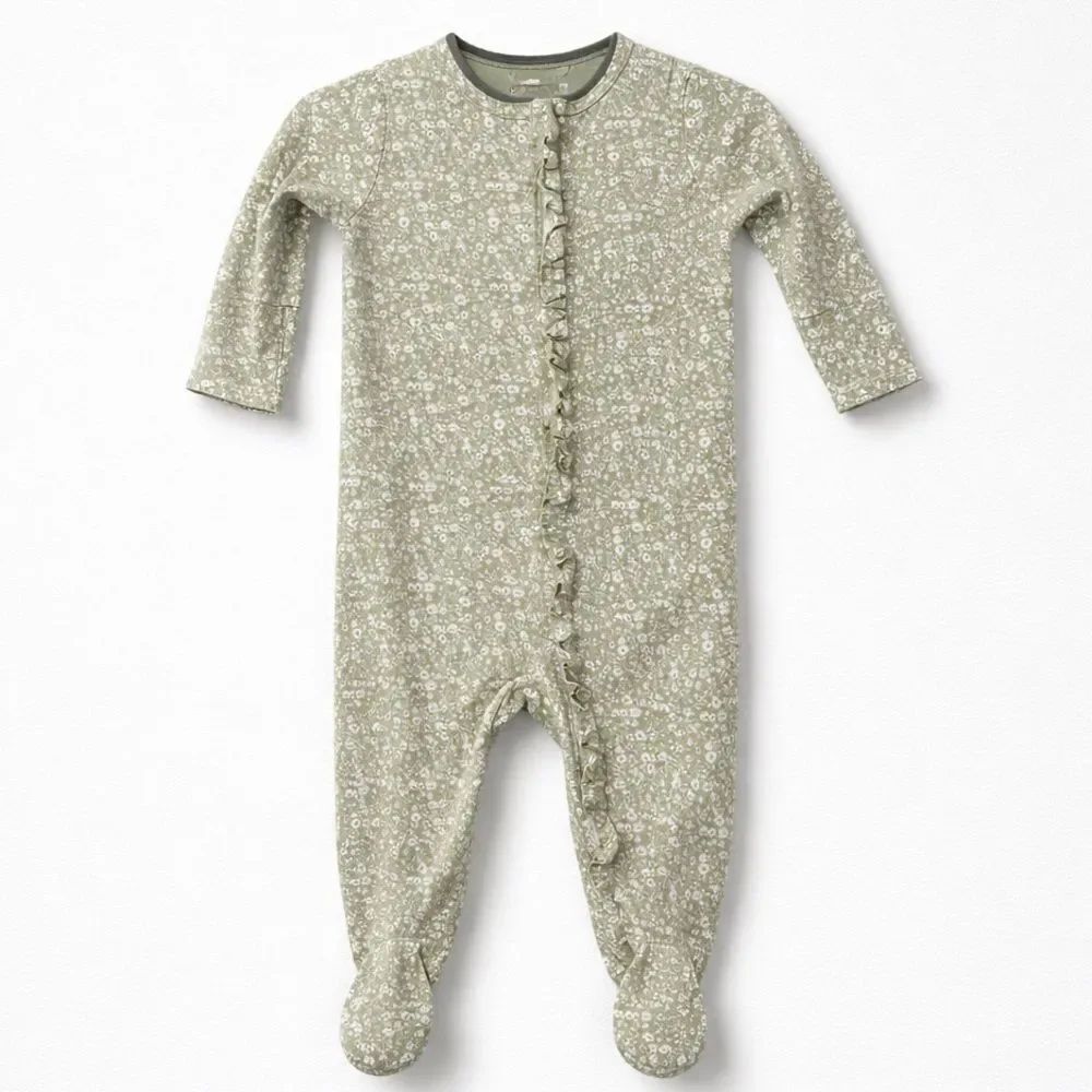 7 For all Mankind sage green floral sleep and play EUC 0-3 months